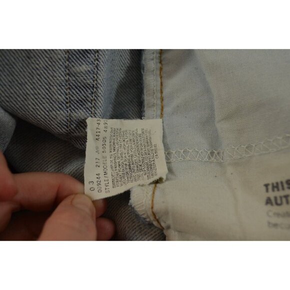 Levi's 505 Distressed Jeans Light Wash Straight Leg 34x32 Mens Original Fit - Picture 7 of 11